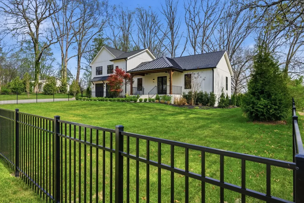 8811 Old Charlotte Pike Pegram TN 37143