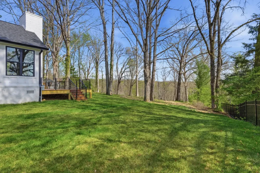 8811 Old Charlotte Pike Pegram TN 37143
