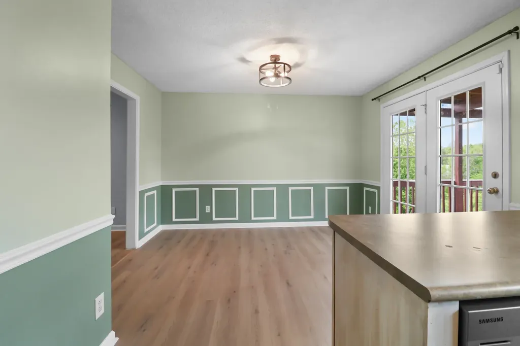 934 Hedge Apple Drive Clarksville TN 37040