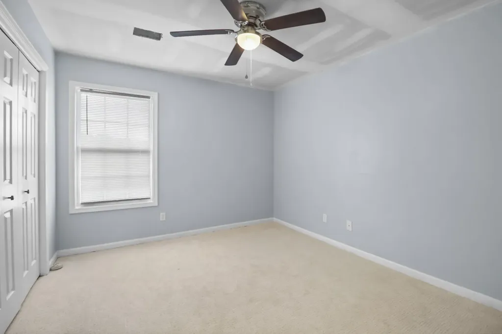 934 Hedge Apple Drive Clarksville TN 37040