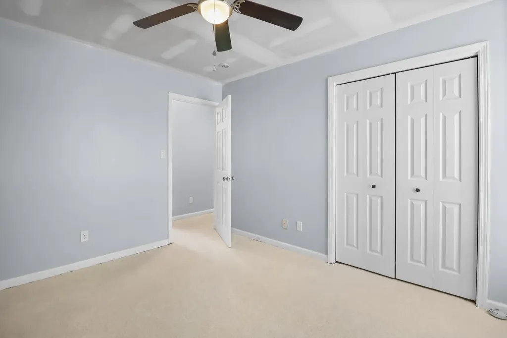 934 Hedge Apple Drive Clarksville TN 37040