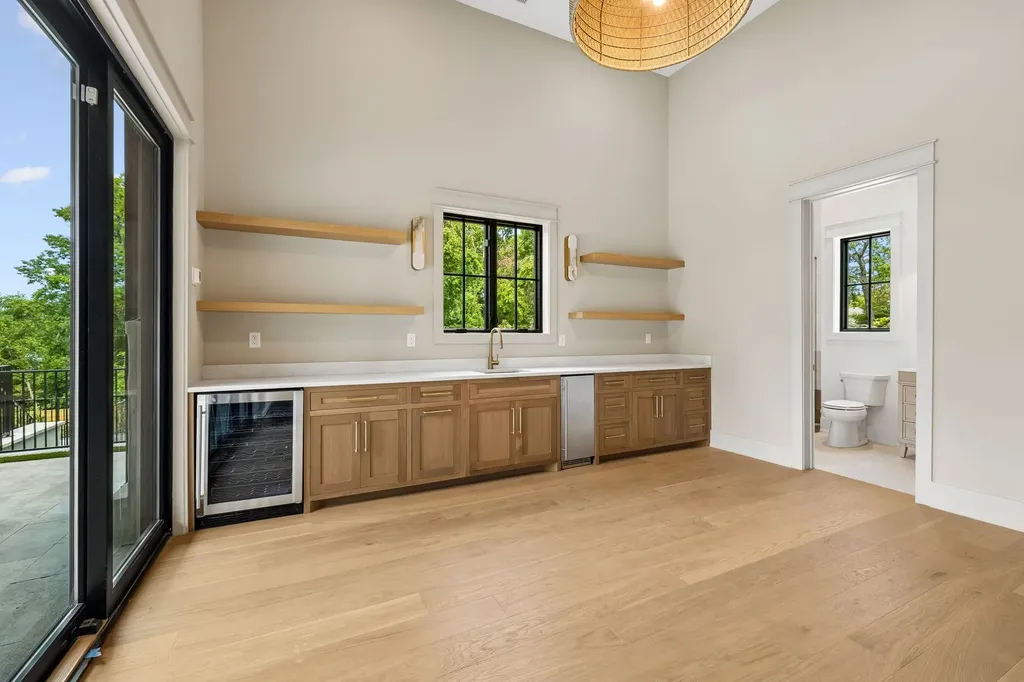 840 Brentview Drive Nashville TN 37220