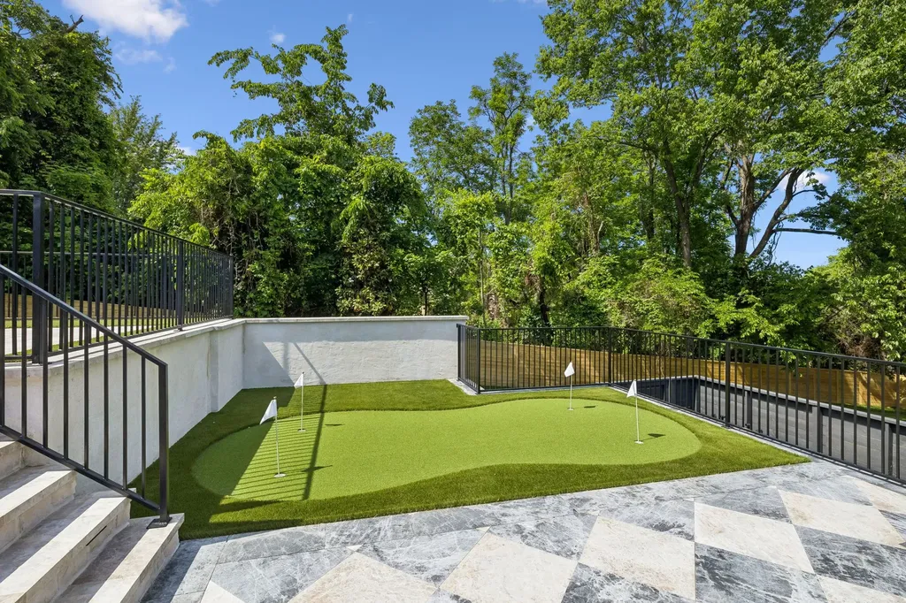840 Brentview Drive Nashville TN 37220