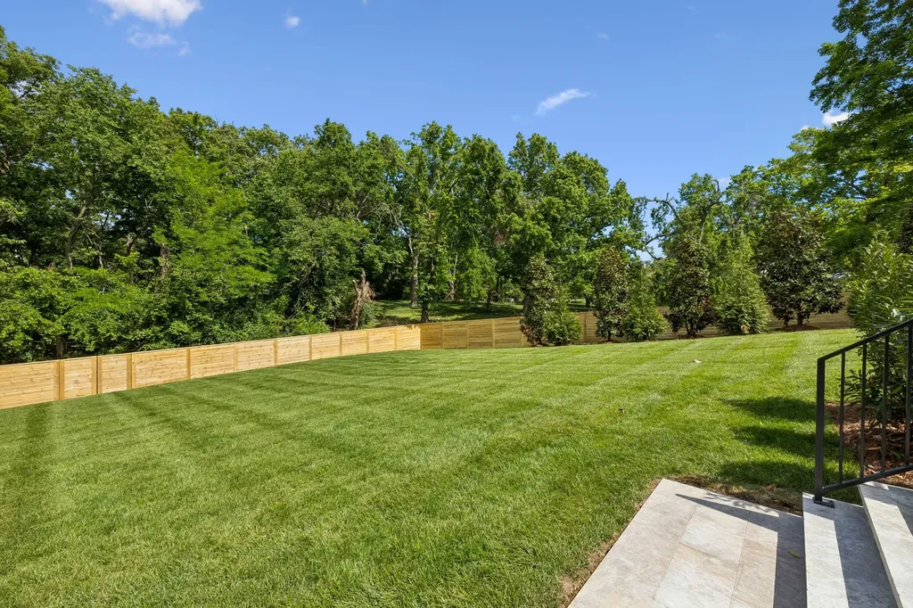840 Brentview Drive Nashville TN 37220