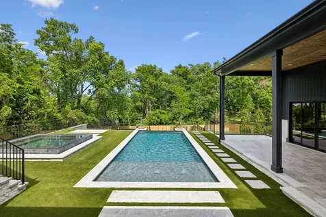 840 Brentview Drive Nashville TN 37220