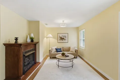 113 Mae Circle Dickson TN 37055