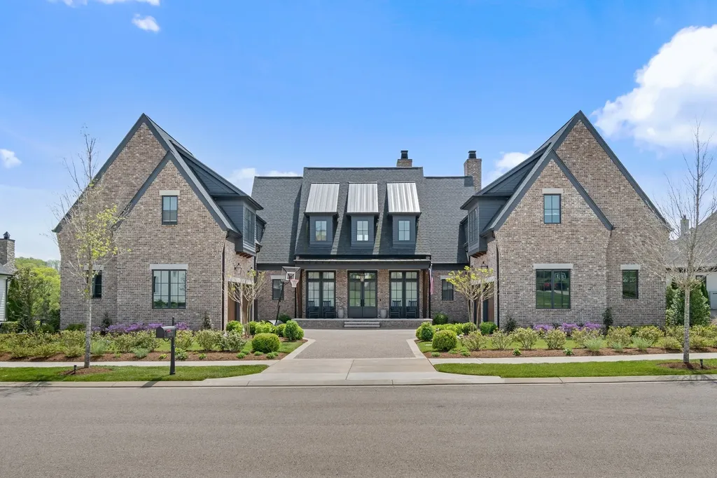 7212 Shagbark Lane College Grove TN 37046