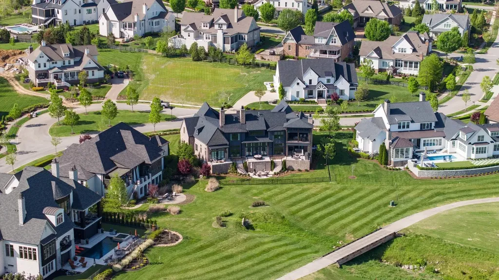 7212 Shagbark Lane College Grove TN 37046