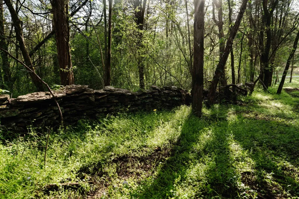1489 Old Tva Road Columbia TN 38401