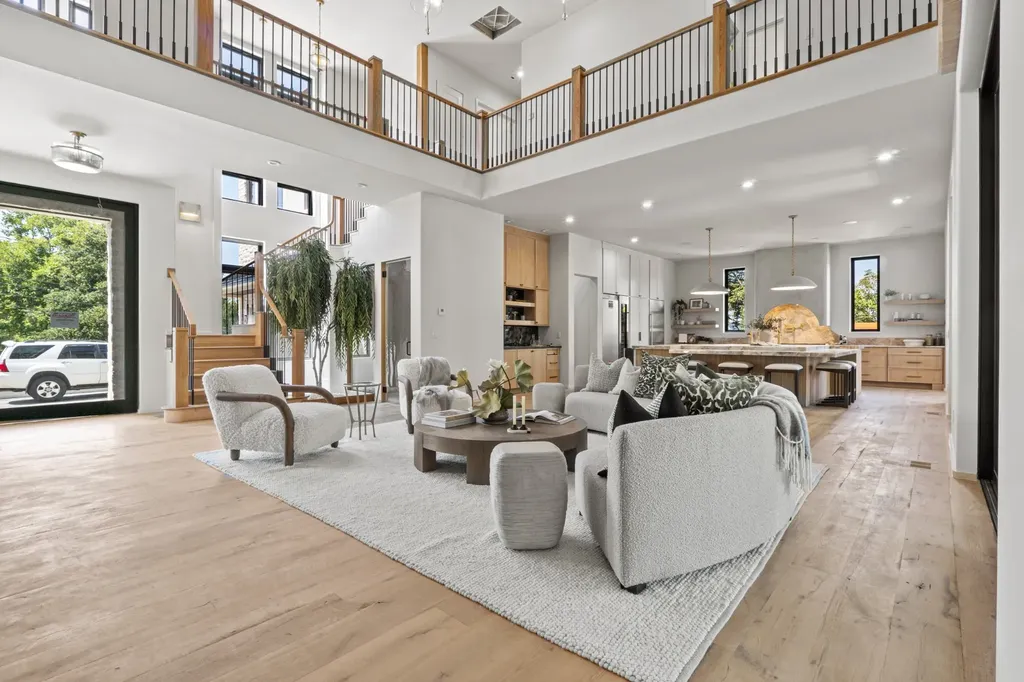 860 Brook Hollow Road Nashville TN 37205