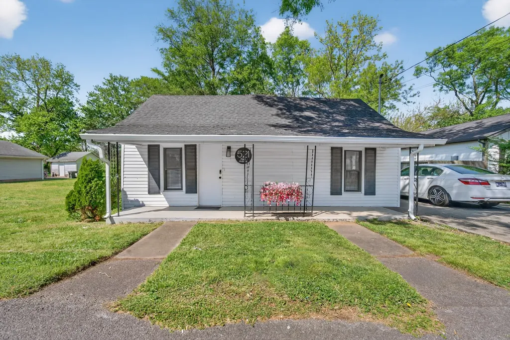 521 Reid Avenue Murfreesboro TN 37130
