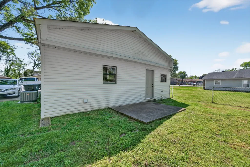 521 Reid Avenue Murfreesboro TN 37130