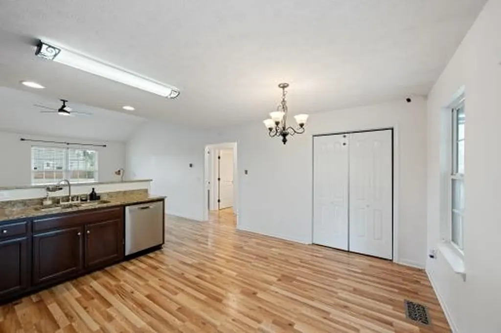 16 Andy Circle Lebanon TN 37087