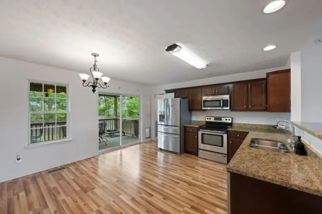 16 Andy Circle Lebanon TN 37087