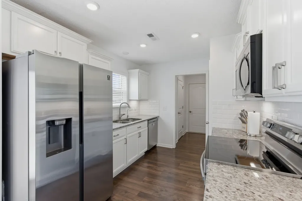 1919 Albarado Trail Murfreesboro TN 37128