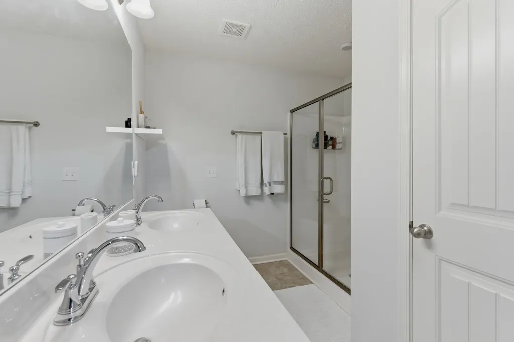 1919 Albarado Trail Murfreesboro TN 37128