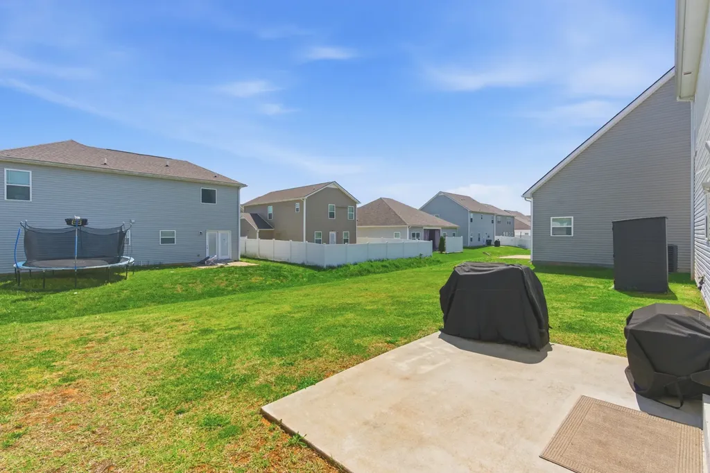 1919 Albarado Trail Murfreesboro TN 37128