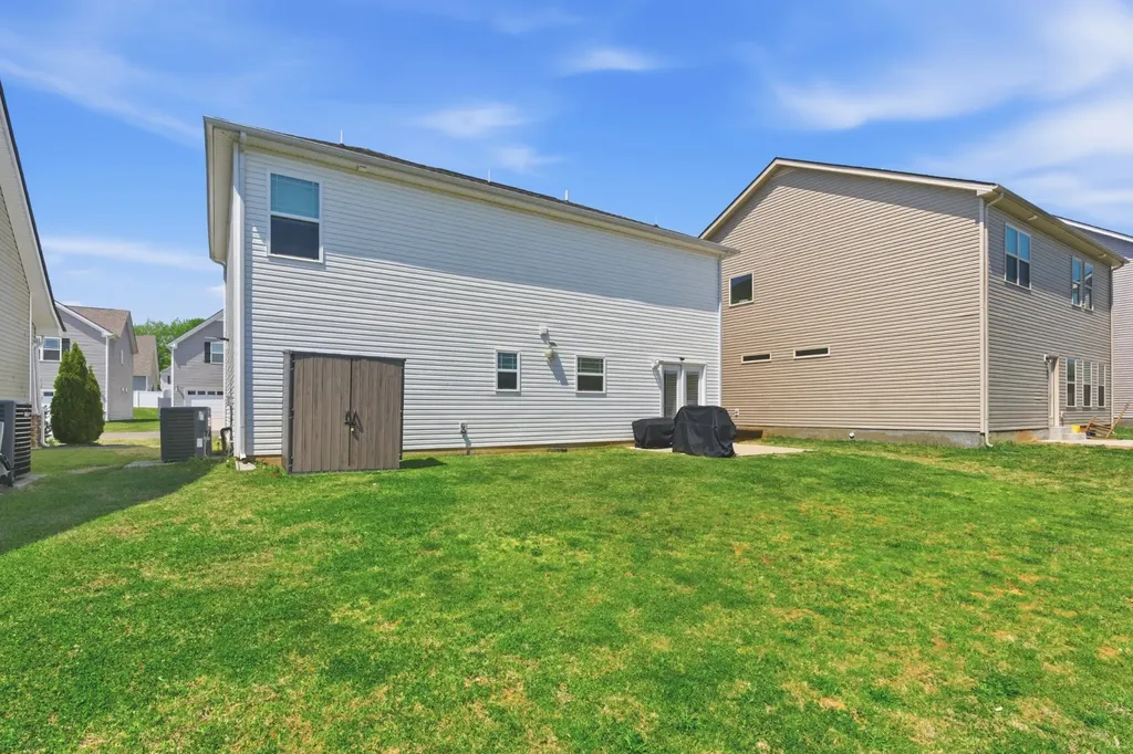 1919 Albarado Trail Murfreesboro TN 37128