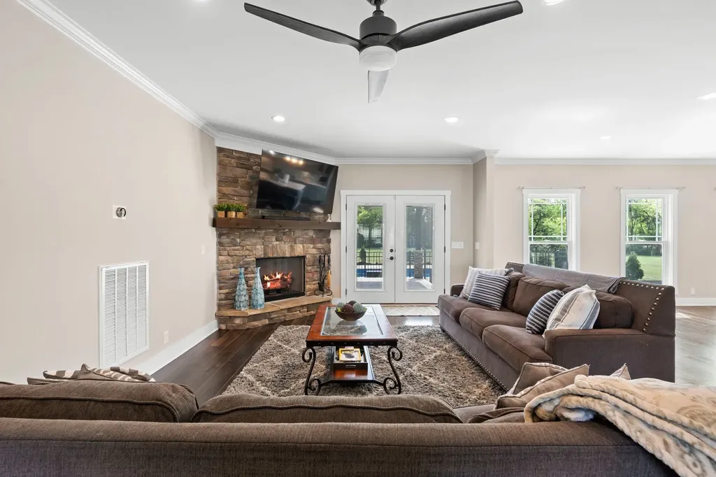 2527 Landis Court Murfreesboro TN 37128