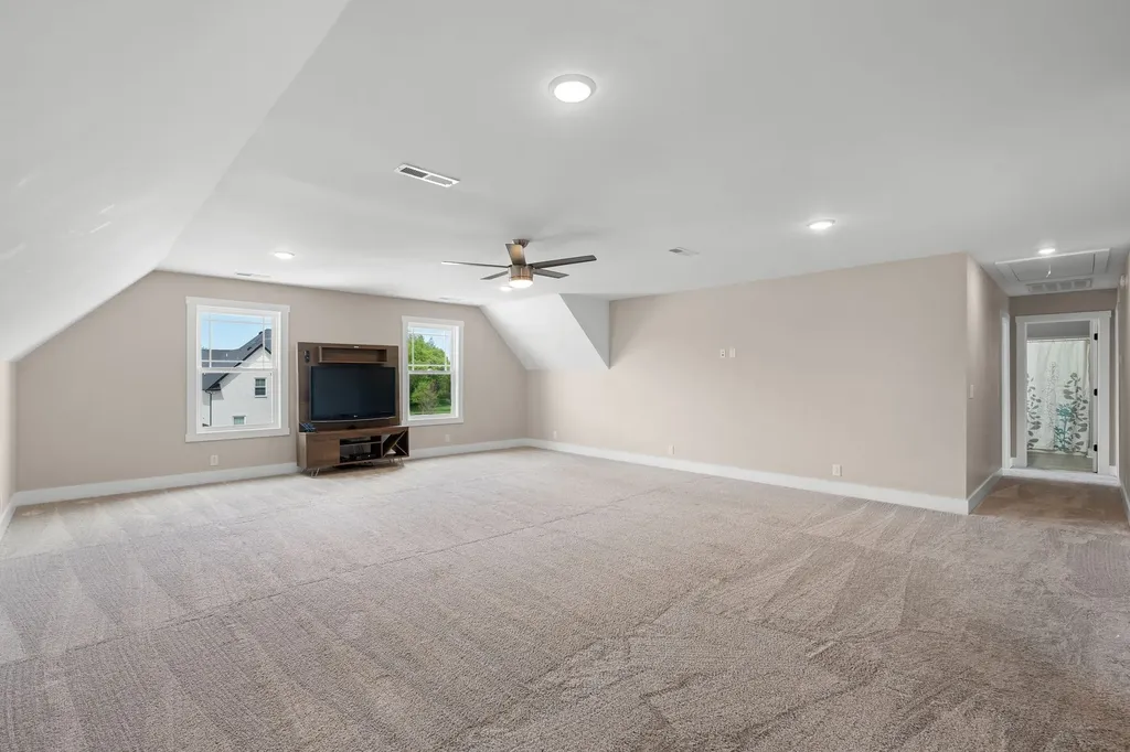 2527 Landis Court Murfreesboro TN 37128