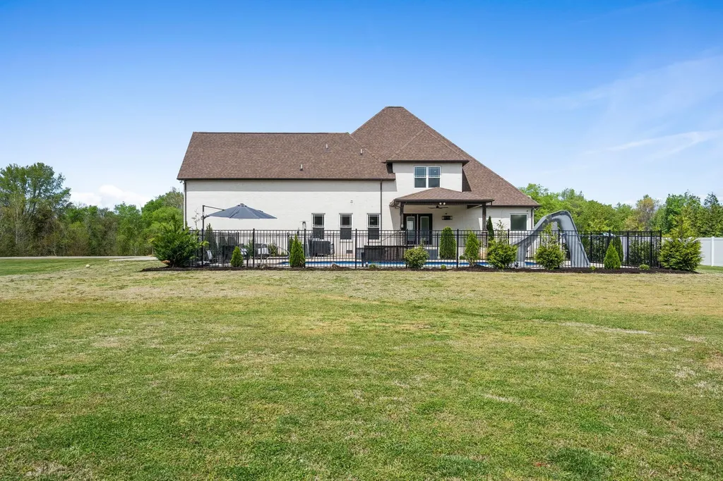 2527 Landis Court Murfreesboro TN 37128
