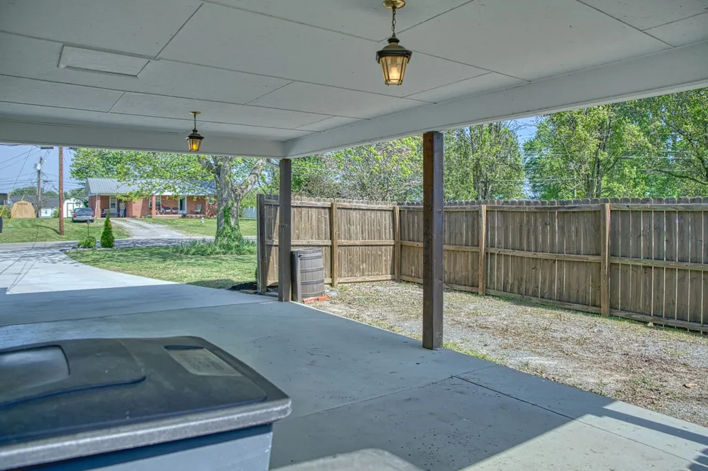 858 Greenland Avenue Cookeville TN 38501