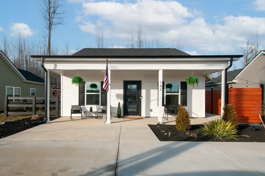 146 Eno Road Dickson TN 37055