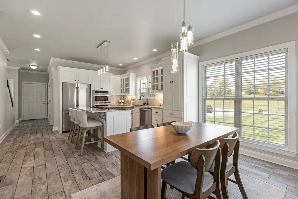 1633 Hayes Denton Road Columbia TN 38401
