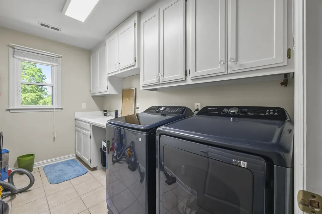 2929 Chaucer Drive Murfreesboro TN 37129