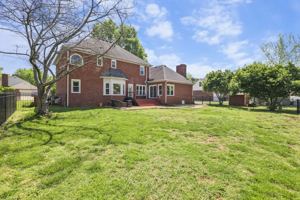 2929 Chaucer Drive Murfreesboro TN 37129