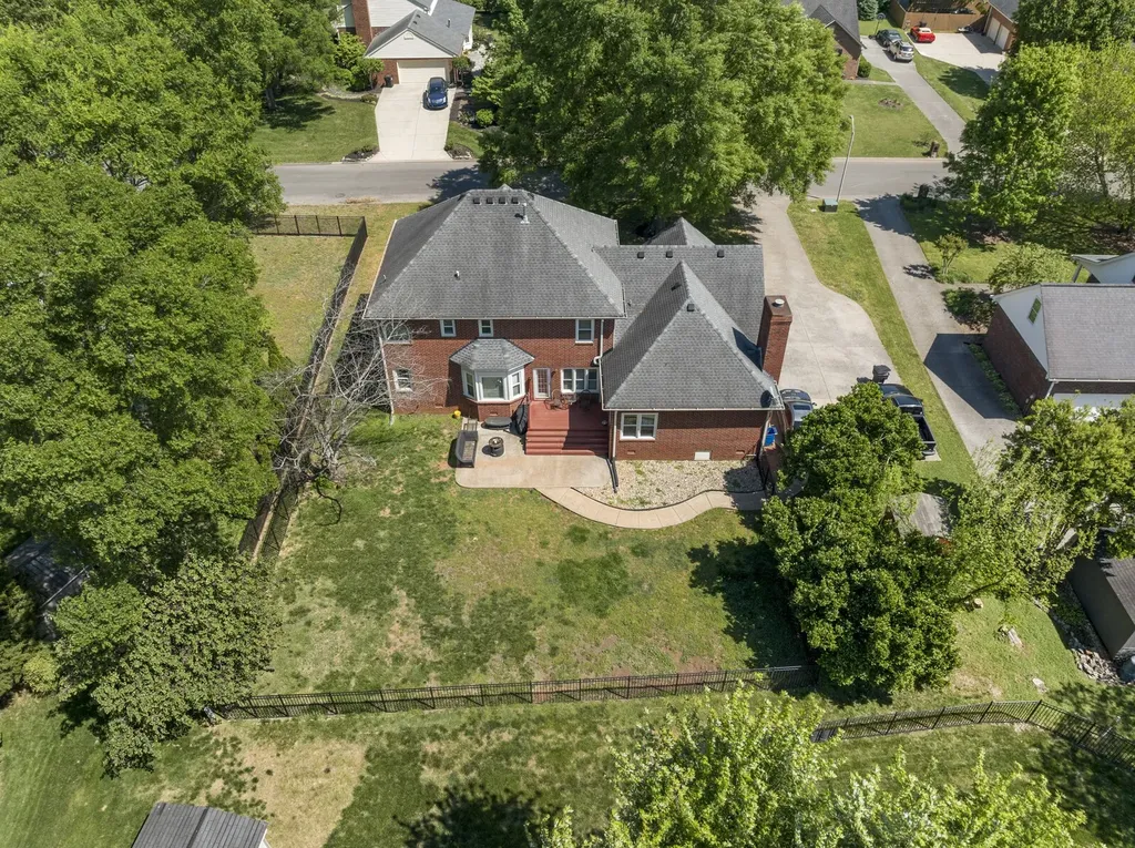 2929 Chaucer Drive Murfreesboro TN 37129