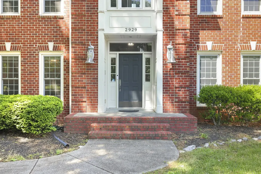 2929 Chaucer Drive Murfreesboro TN 37129