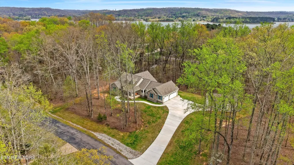 166 E Shore Drive Rockwood TN 37854