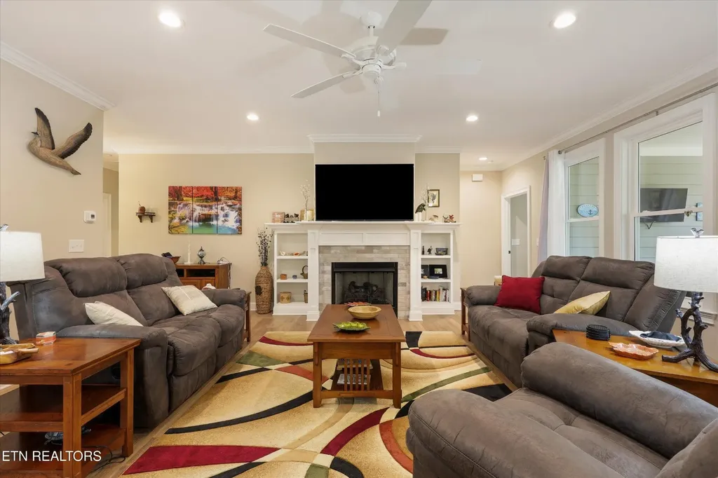 166 E Shore Drive Rockwood TN 37854