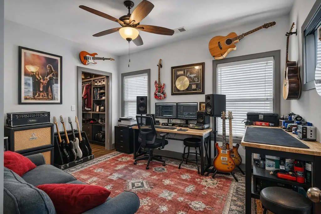 1927 14th Ave, N Nashville TN 37208