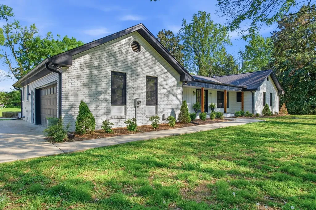 301 Rosebrook Drive Gallatin TN 37066