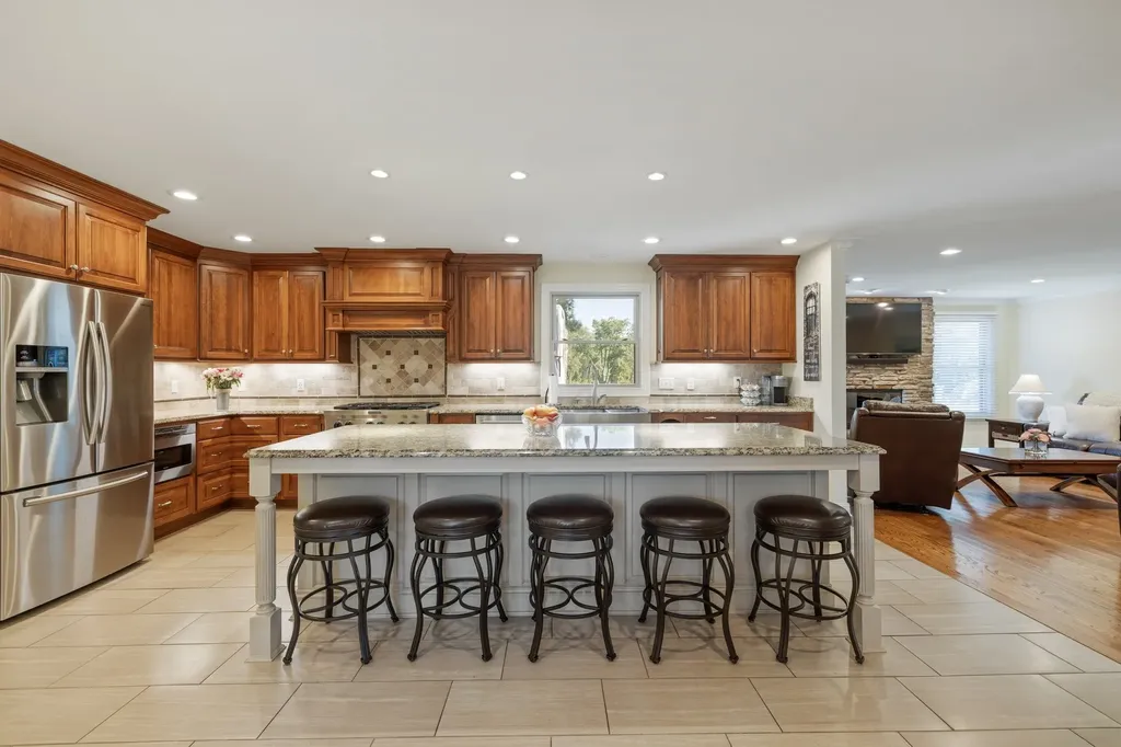 152 Fairways Drive Hendersonville TN 37075