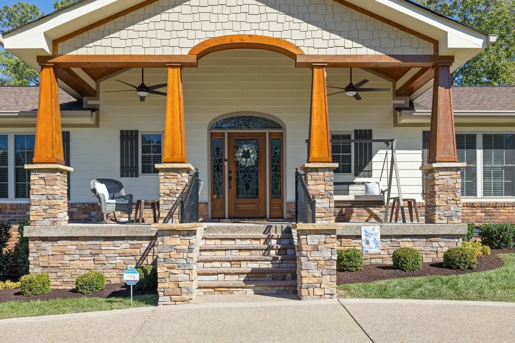152 Fairways Drive Hendersonville TN 37075