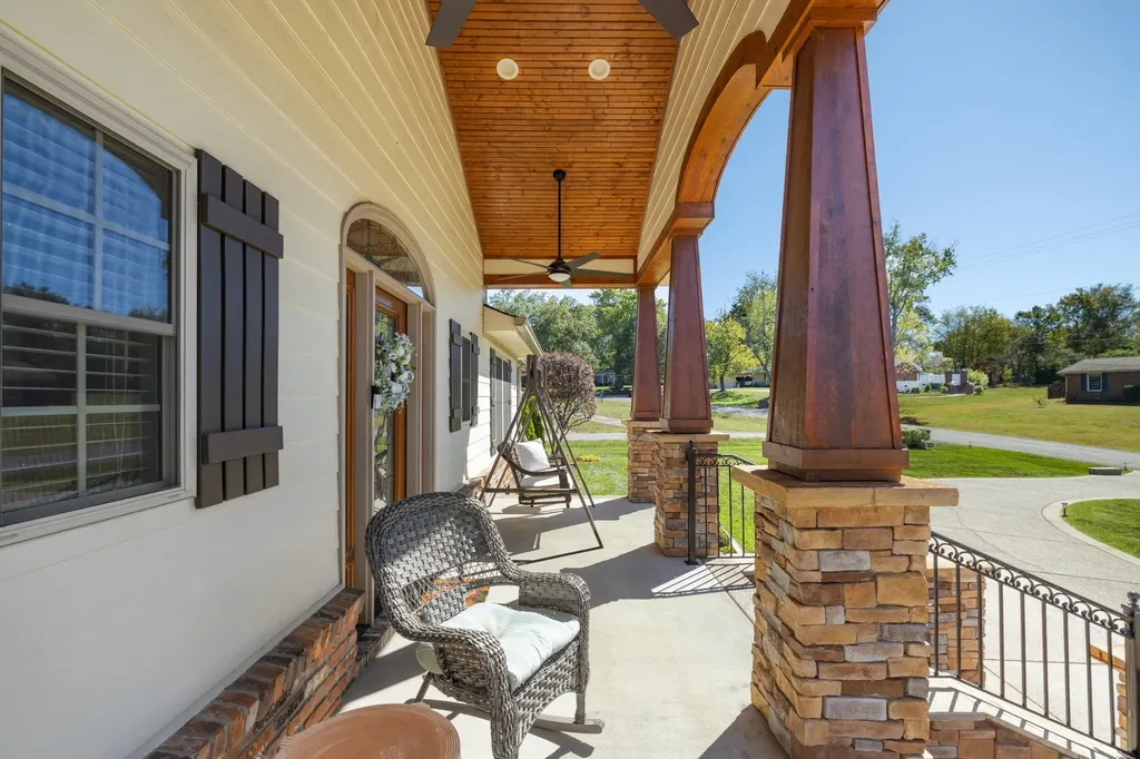 152 Fairways Drive Hendersonville TN 37075
