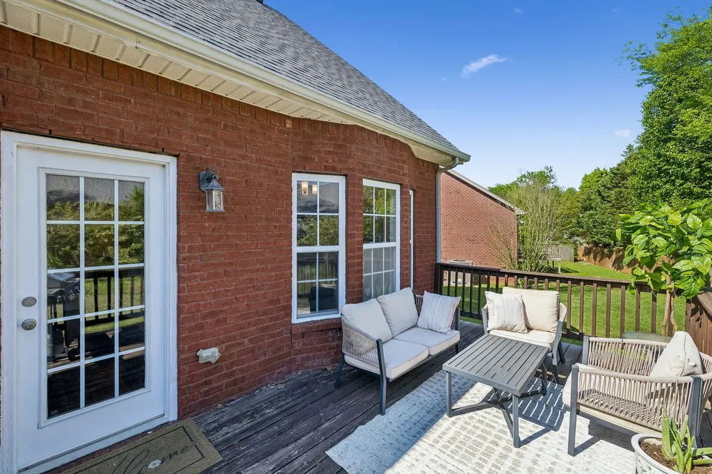 4121 Olivet Drive Murfreesboro TN 37128