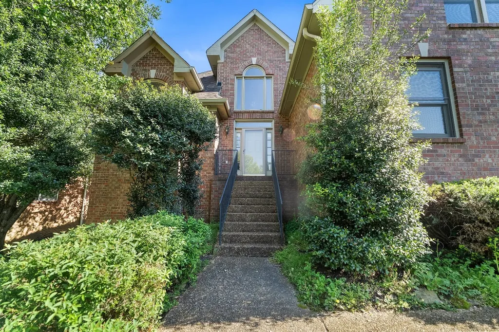 501 S Lakeridge Place Nashville TN 37214