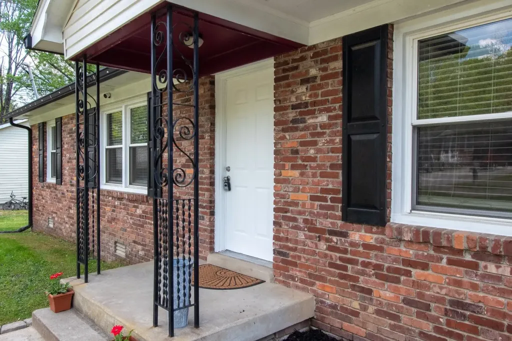 2073 Phillips Street Lewisburg TN 37091