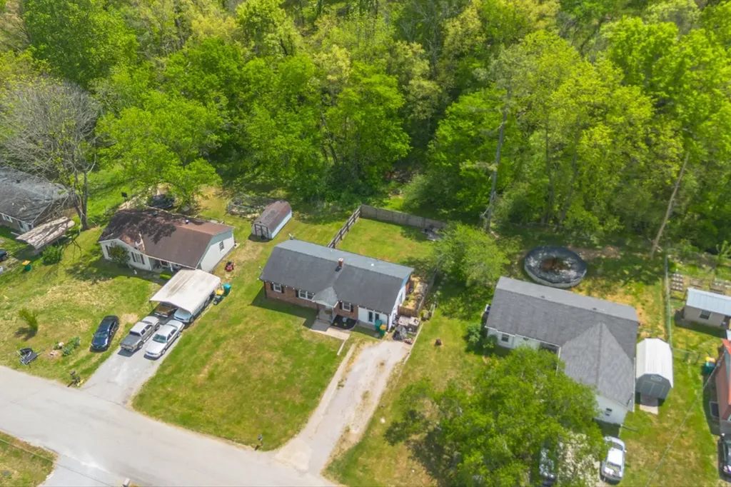 2073 Phillips Street Lewisburg TN 37091