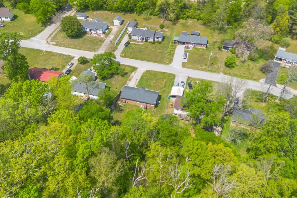 2073 Phillips Street Lewisburg TN 37091