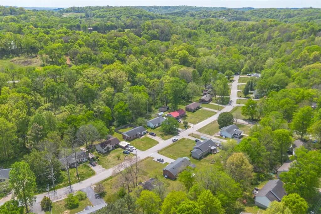 2073 Phillips Street Lewisburg TN 37091