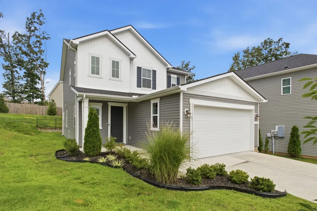 121 Timber Crest Trail White Bluff TN 37187