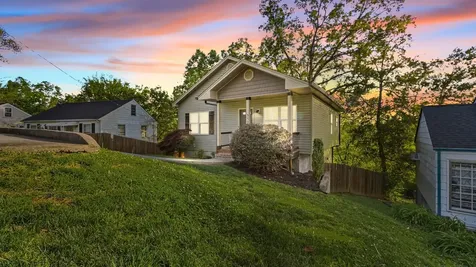 3806 Kingwood Circle Chattanooga TN 37412