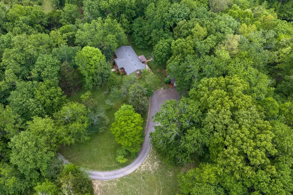 2225 Highway 48, N Dickson TN 37055