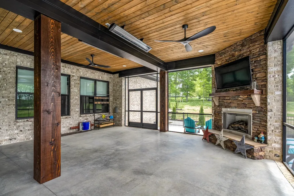 2064 Lasea Road Spring Hill TN 37174