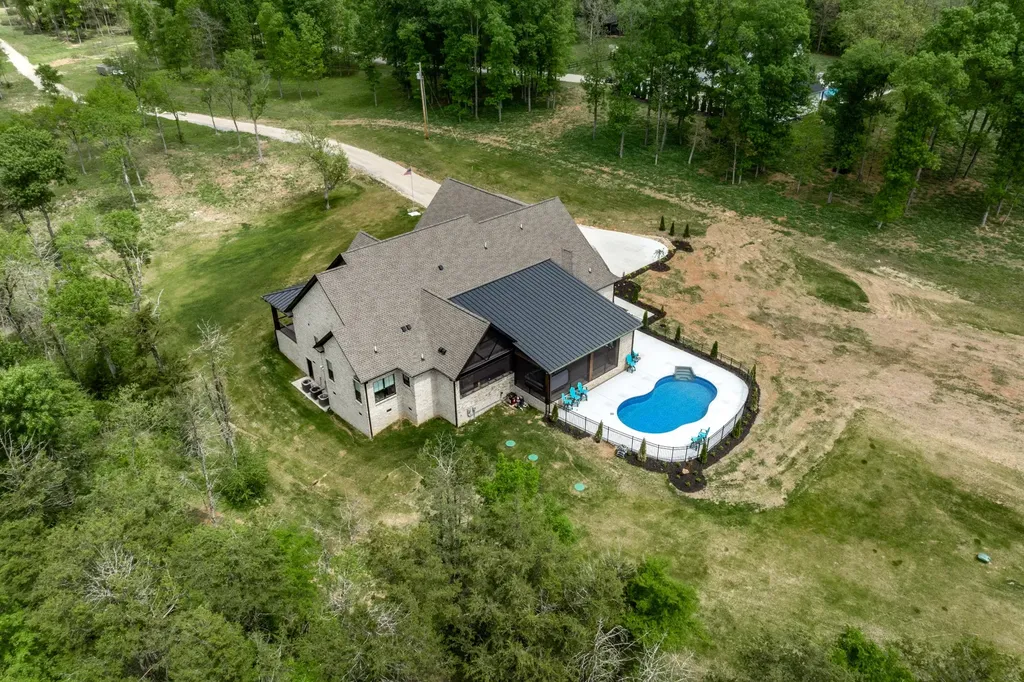 2064 Lasea Road Spring Hill TN 37174